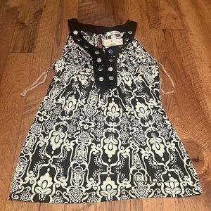 NWT Dressbarn Woman’s Printed Sleeveless Top Size L
